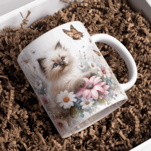 Beker ragdoll kitten met bloemen